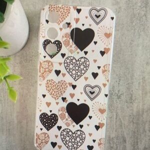SHEIN Heart Pattern Phone Case - Black and Tan